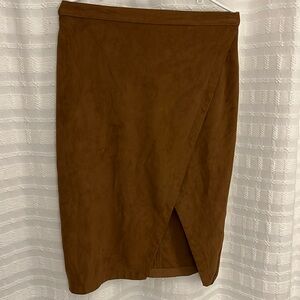 Abercrombie & Fitch women’s skirt size Medium-tan with beautiful lines